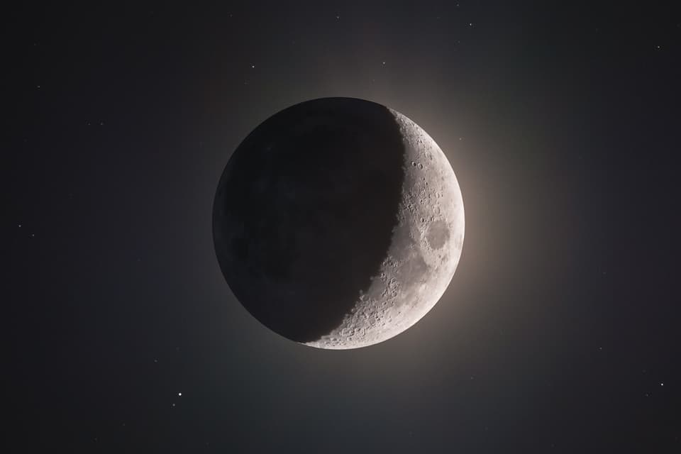 Crescent Moon – photo by Benjamin Weise